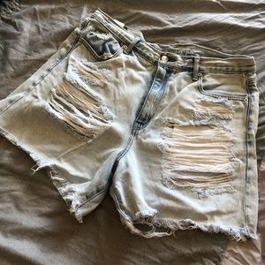 American Eagle Mom Short